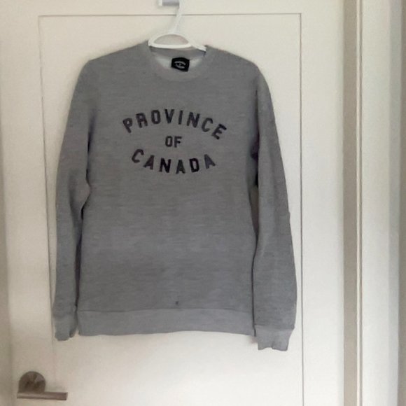 Province Of Canada Sweatshirt - Picture 1 of 3